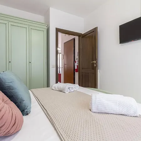Nuras - Casa Peonia Center